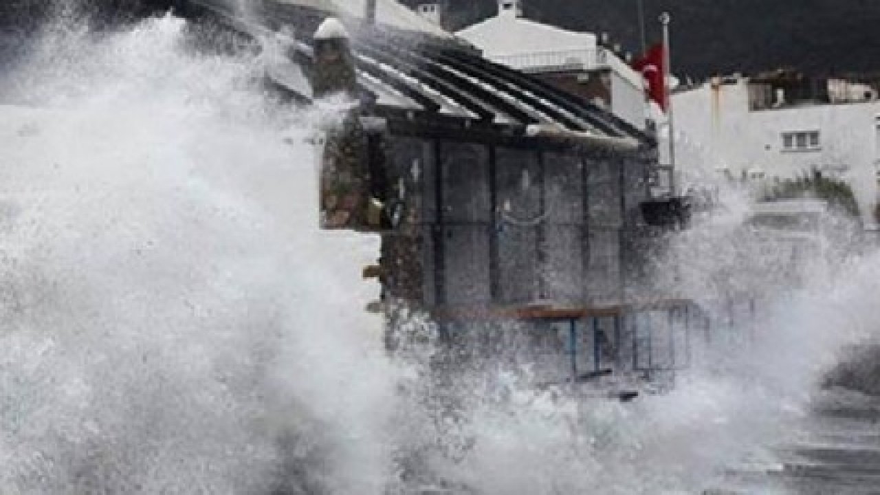 Muğla genelinde lodos fırtınasına dikkat