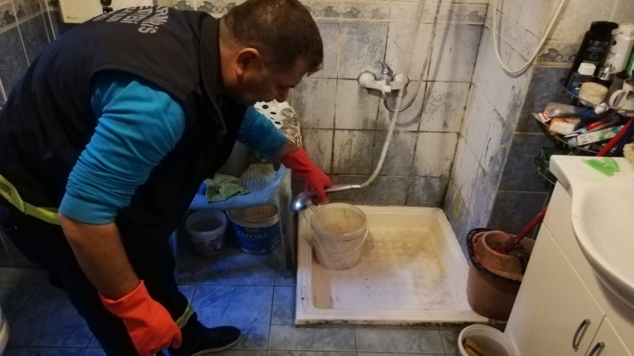 Yaşlı adamın yardımına belediye koştu