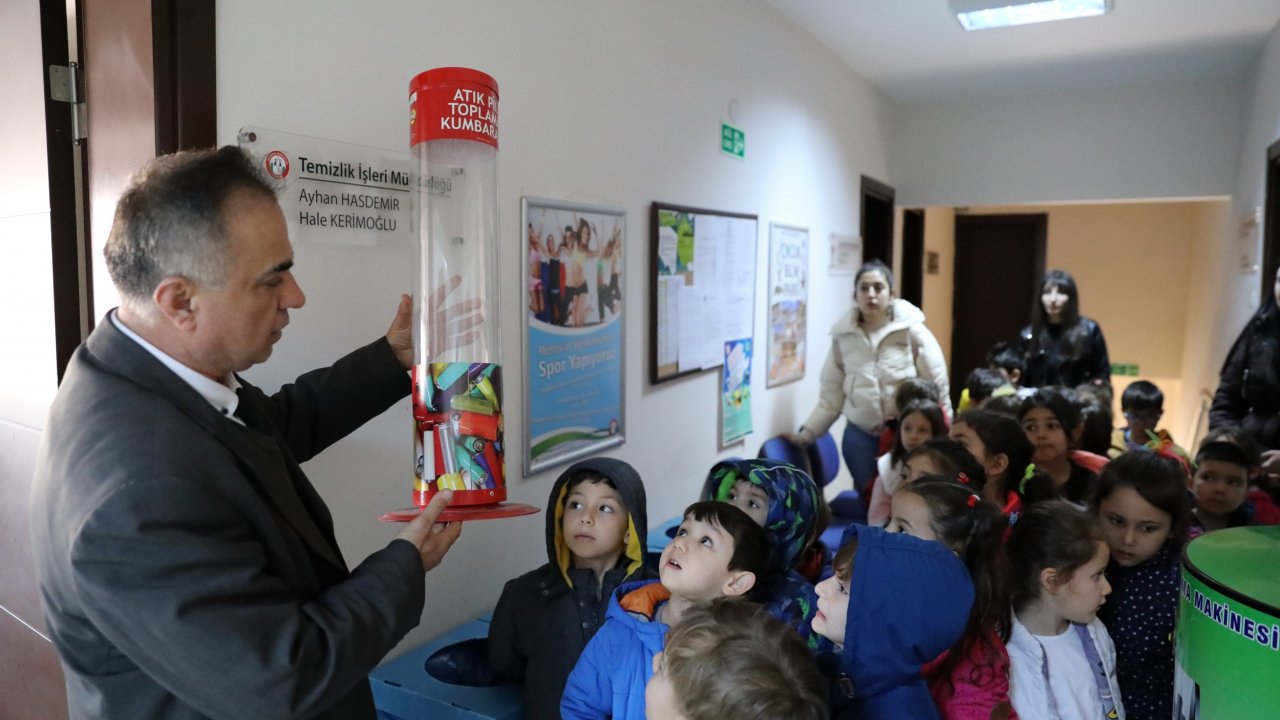 Anaokulu öğrencilerine ‘her atık çöp değildir’ dersi
