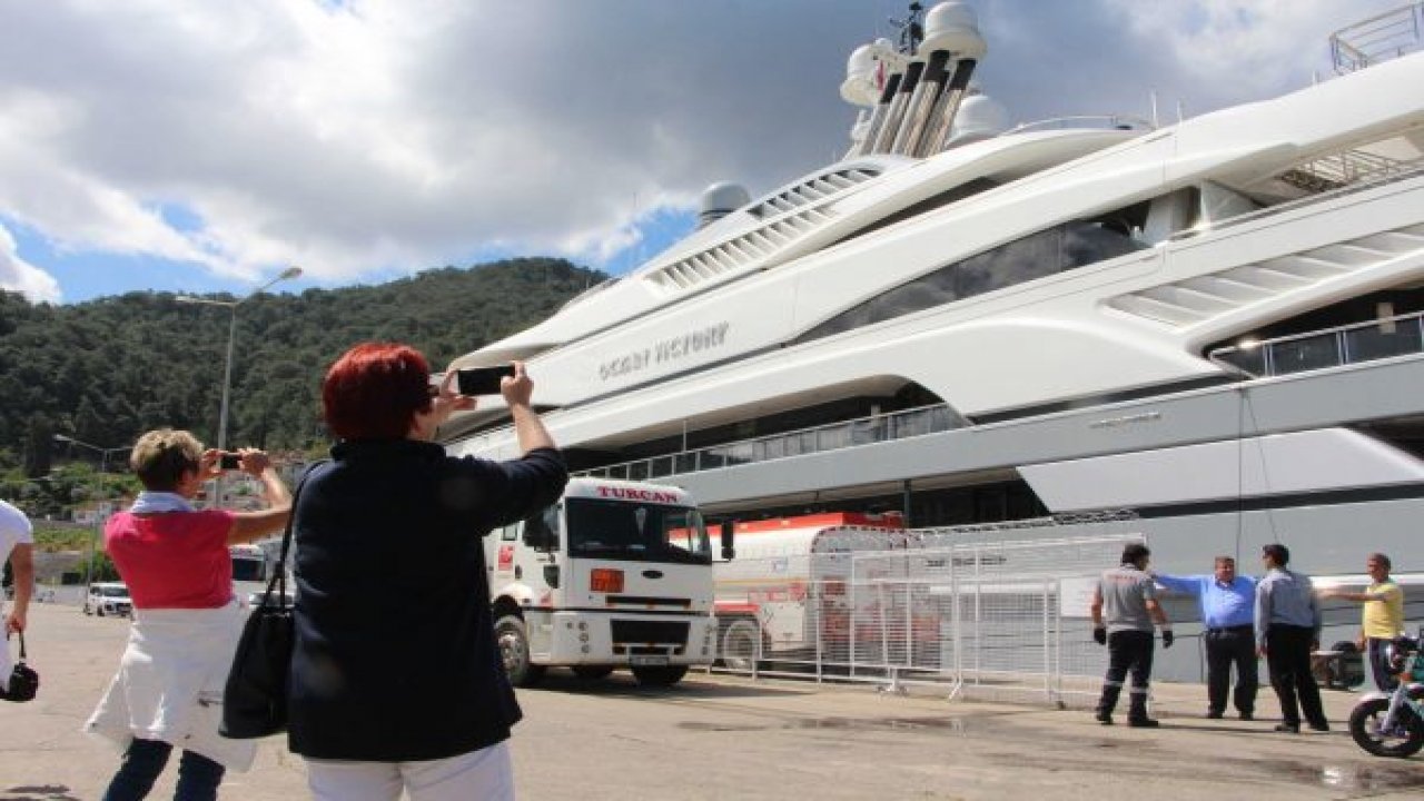 Lüks yata 12 tankerle 1 milyon TL'lik yakıt