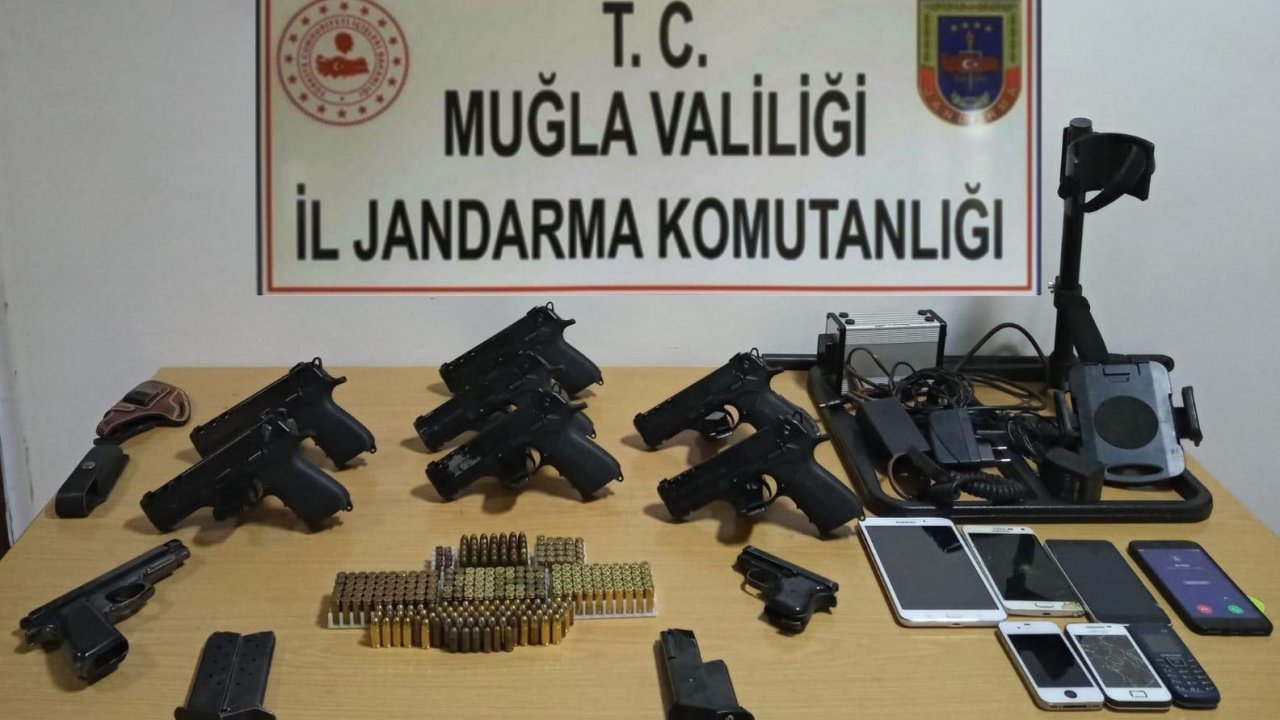 Silah kaçakçılarına jandarmadan suçüstü