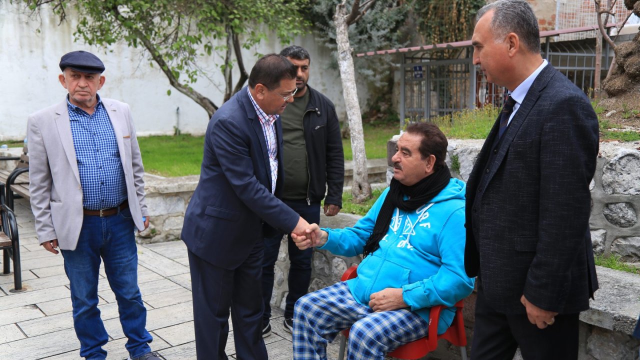 İbrahim Tatlıses, hemşehrisinin cenaze namazına katıldı