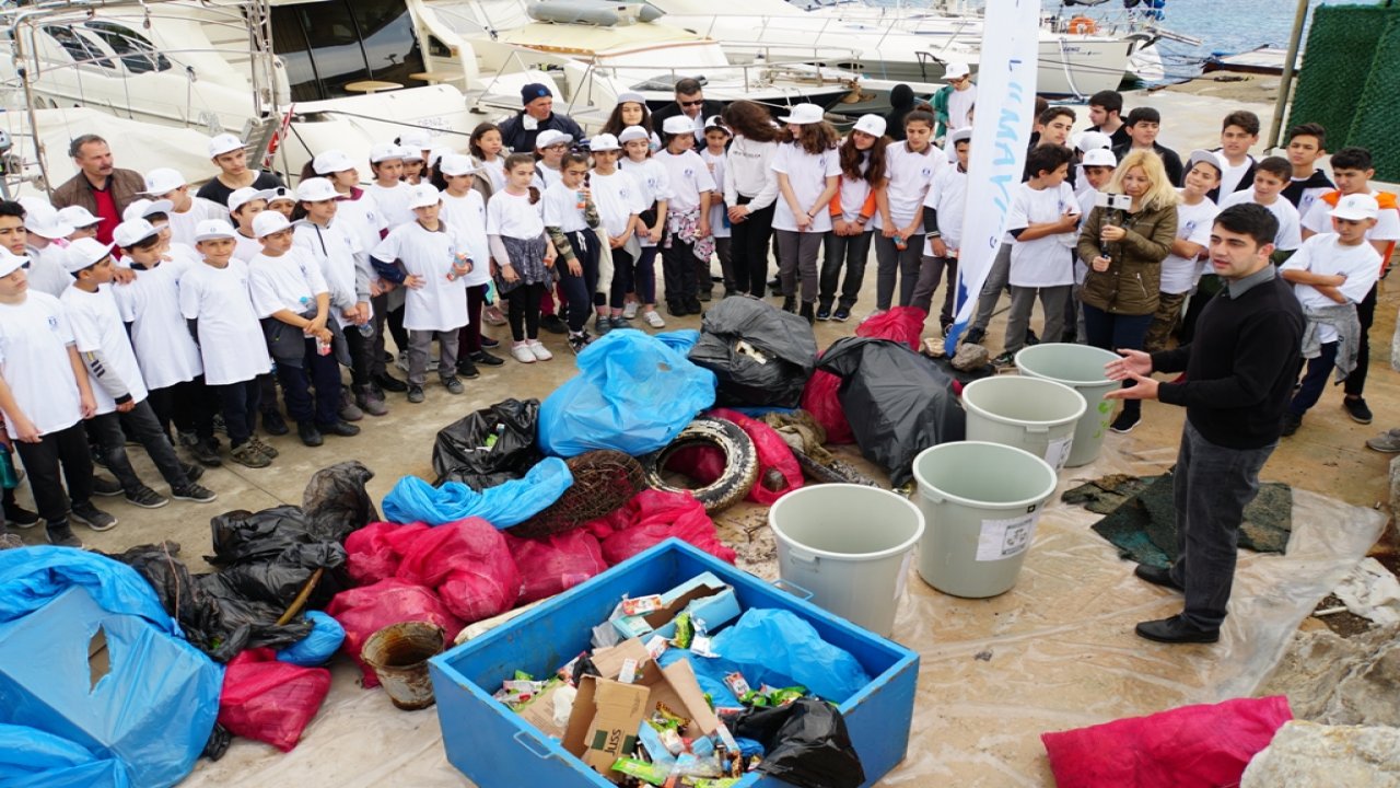 Kıyı ve deniz dibi temizliği yapıldı
