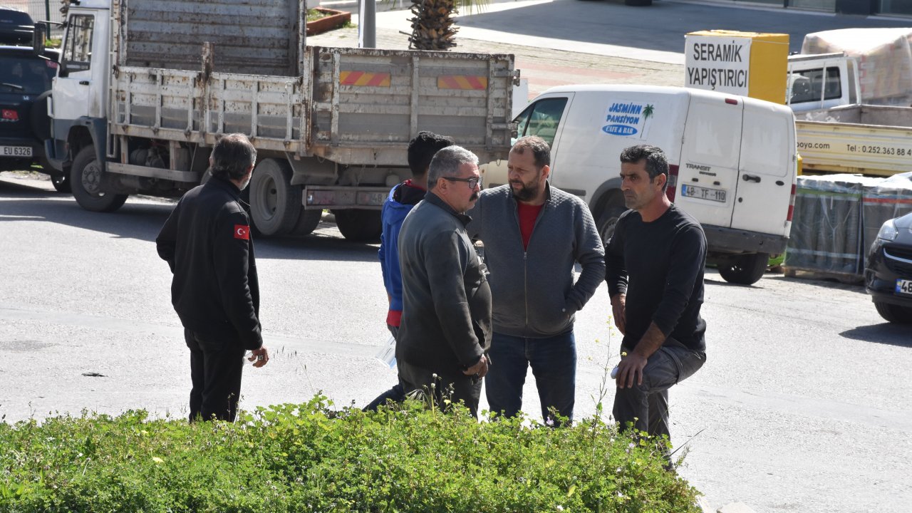 Motosikletle kamyon çarpıştı: 1 ölü