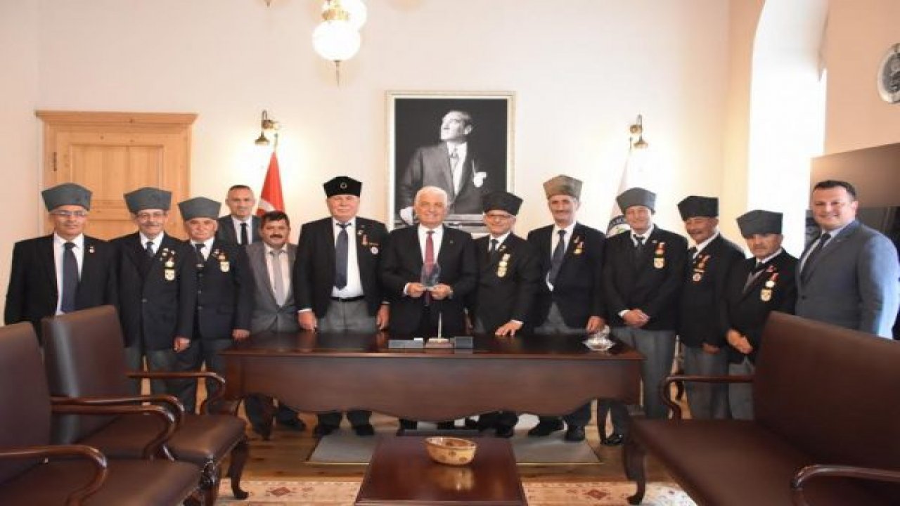 Gaziler’den Başkan Gürün’e Teşekkür Plaketi