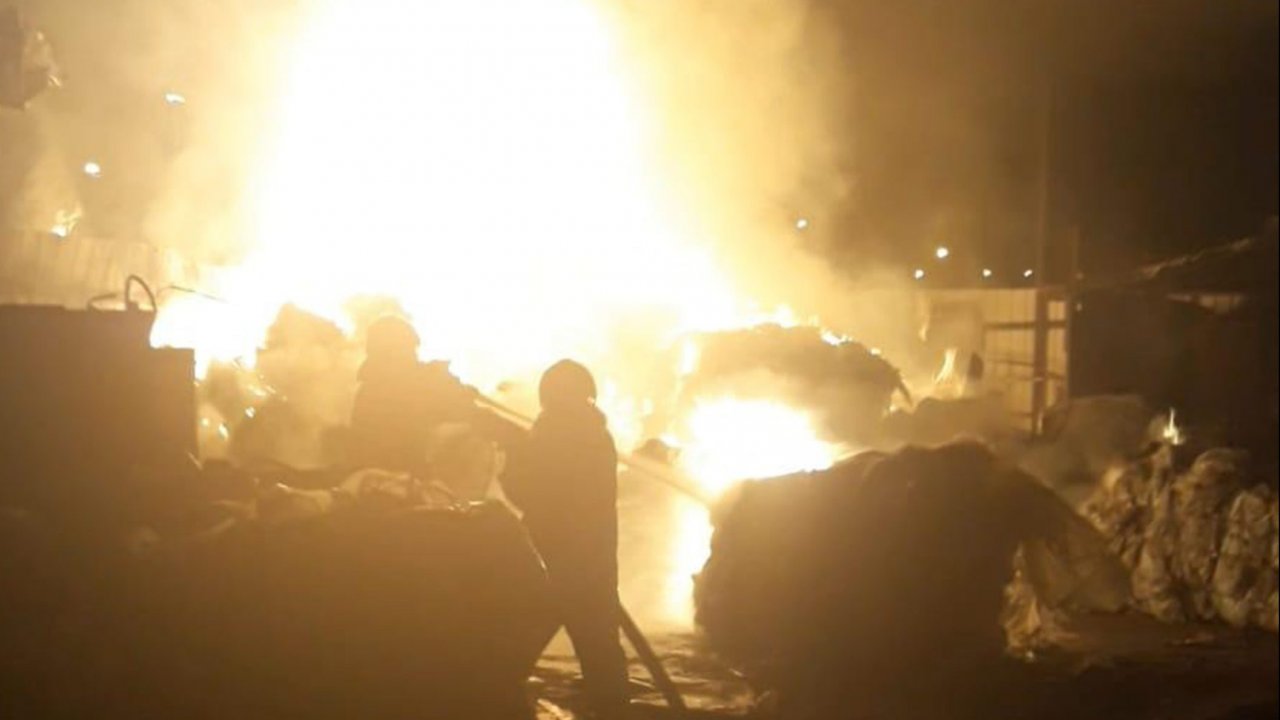 Hurdalıkta çıkan yangın söndürüldü