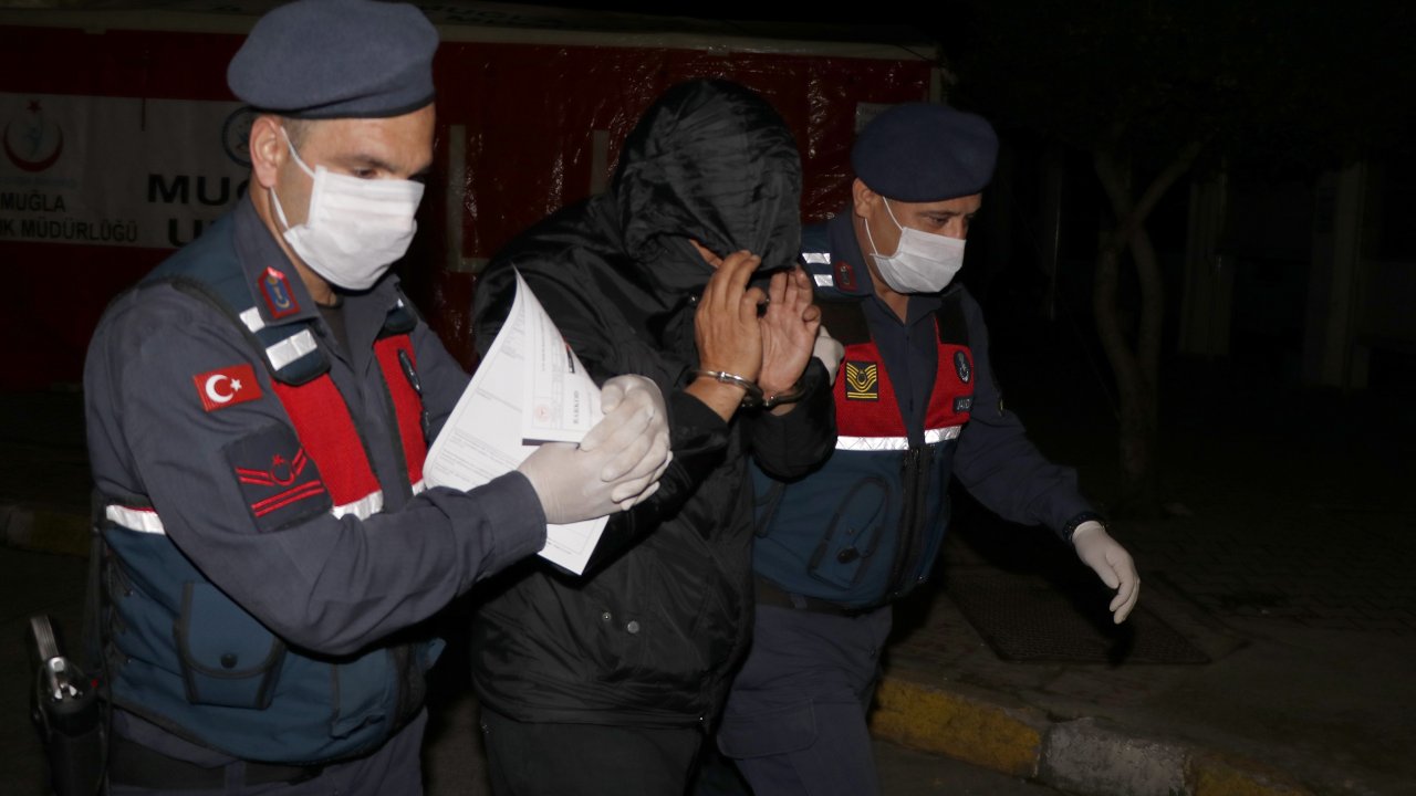 İngiliz kadın ve birlikte yaşadığı kişiyi öldüren şahıs tutuklandı