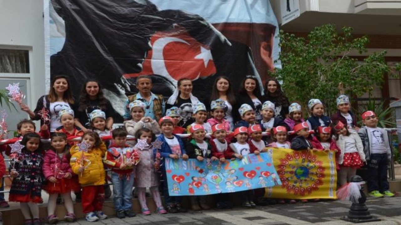 Marmaris'te 23 Nisan coşkusu