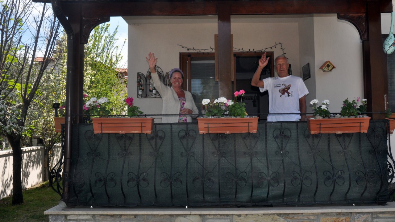 Yerleşik yabancılardan 