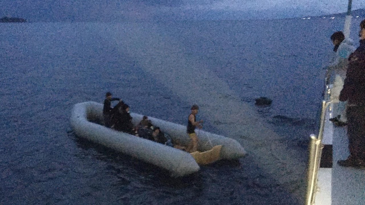 Türk kara sularında 8 sığınmacı kurtarıldı