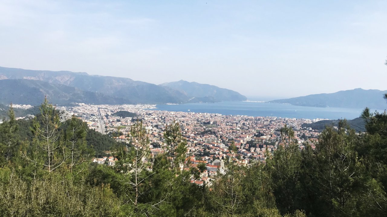 Marmaris'te yürüyüş, koşu, bisiklete binme ve fotoğraf çekmek yasaklandı