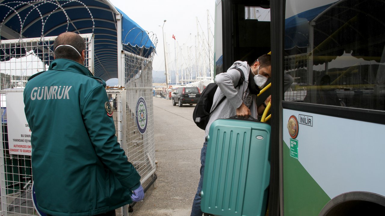 Yurt dışından gelen 9 işçi yurda yerleştirildi