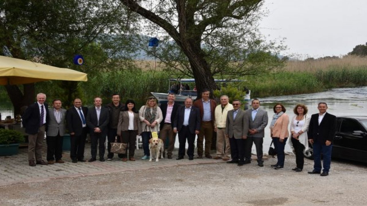 Vali Çiçek, İngiliz Büyükelçiyle Buluştu