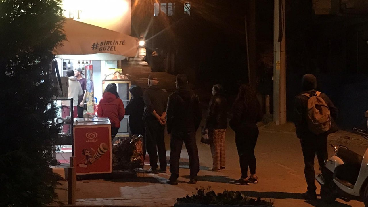 Yasağı duyan markete koştu