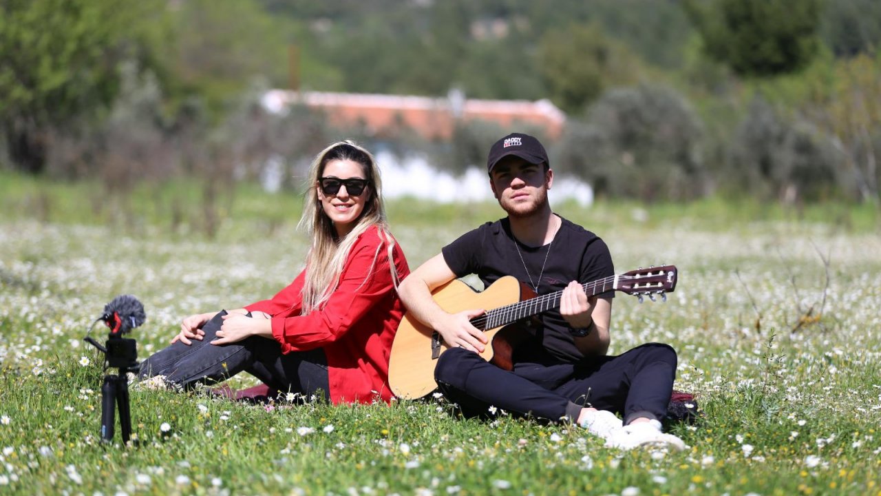 Çocuk bayramına özel beste yaptı