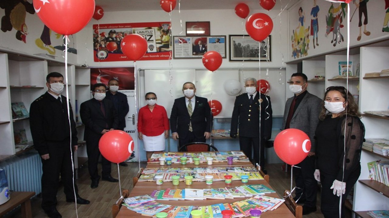 ‘Polis Amca’ kütüphanesi hayata geçti