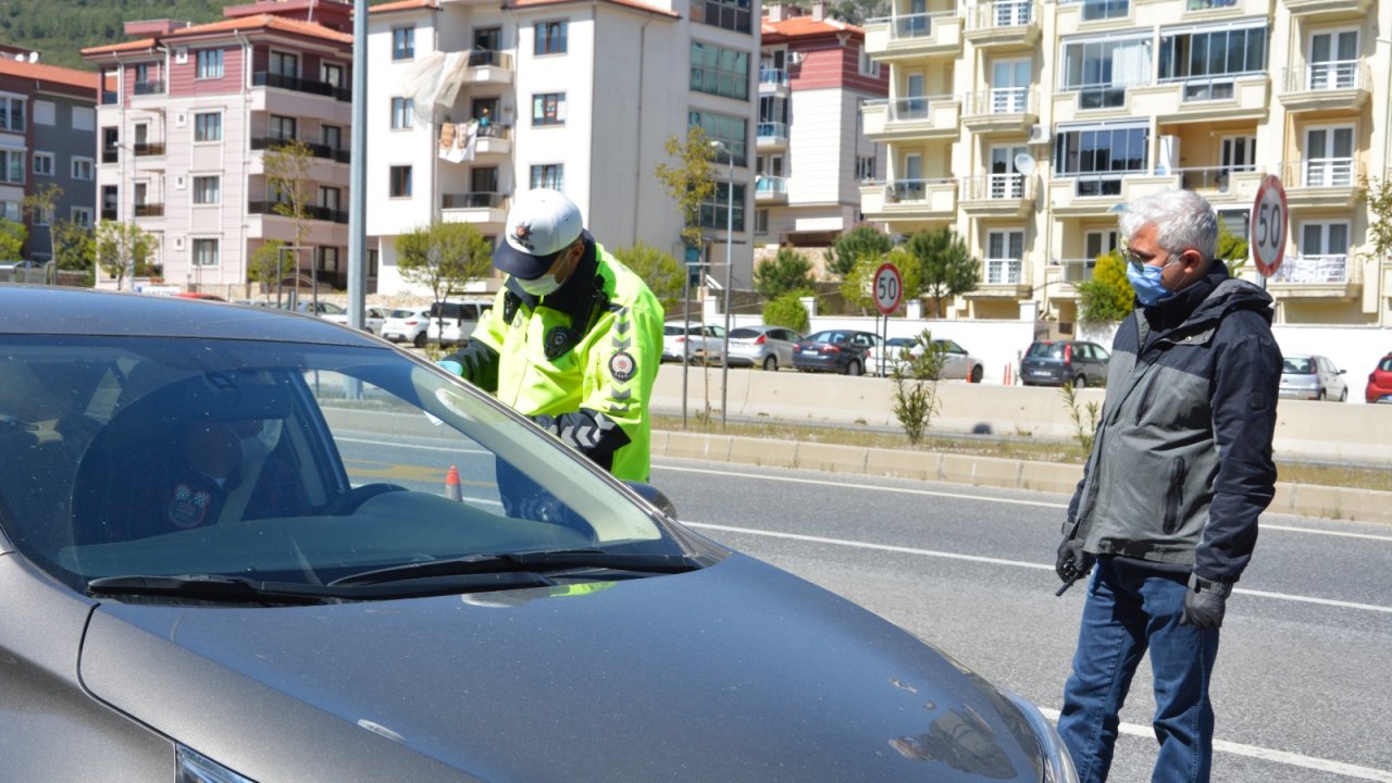 Yasağa uymayan 268 kişiye ceza yazıldı