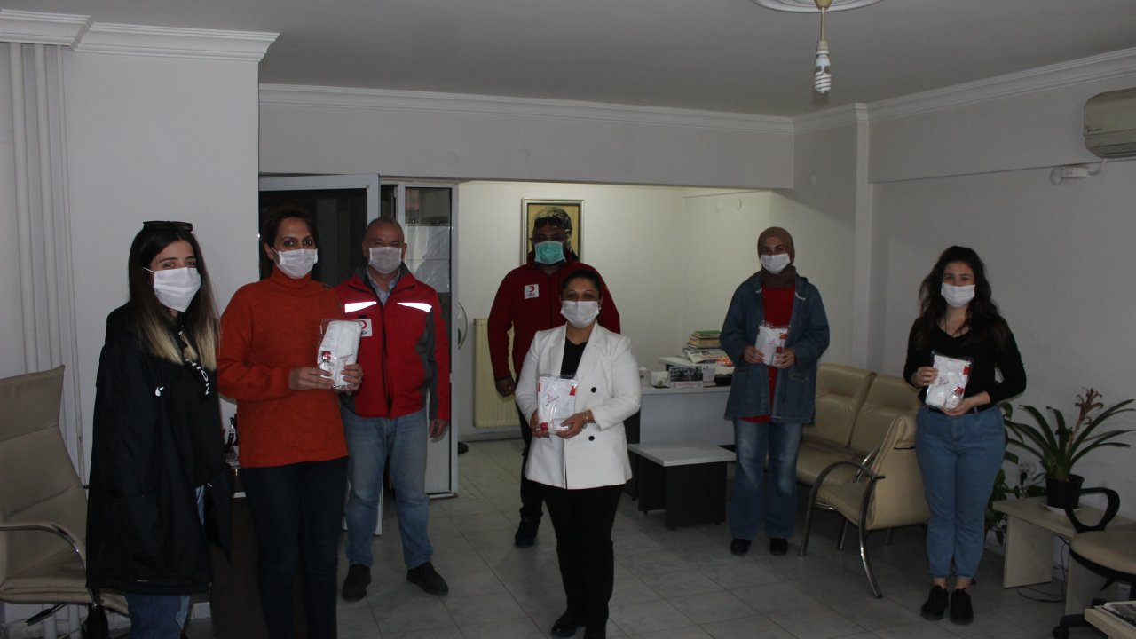 Türk Kızılayı yerel basını unutmadı