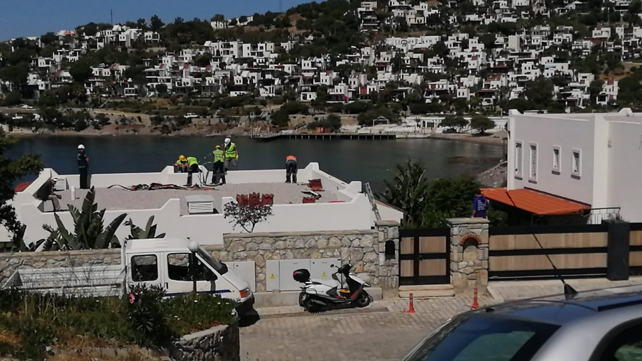 Yılmaz Özdil'in evinde yıkım işlemleri başladı