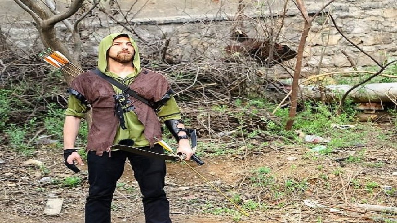 Dil öğrenmeye gittiği Çin’de reklam yıldızı oldu