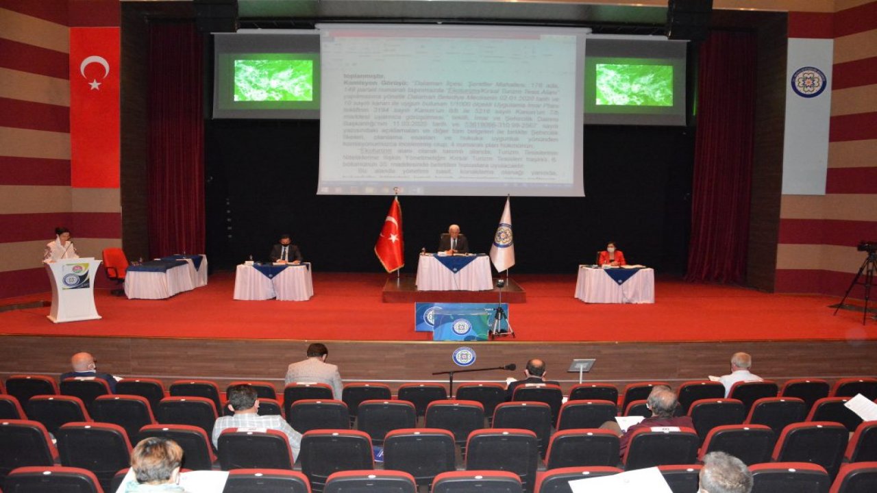 Büyükşehir Meclisi 3 ay sonra toplandı