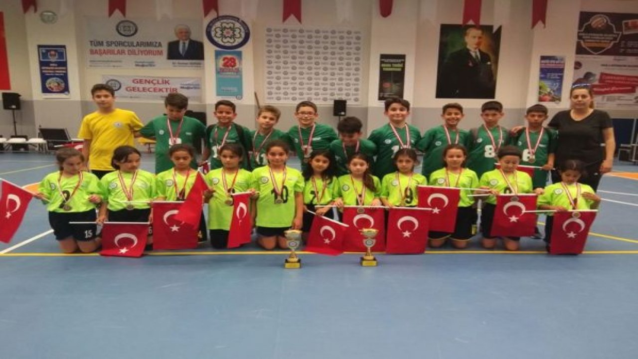 Hentbol Takımı rakip tanımıyor