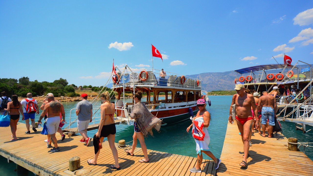 DARBE GİRİŞİMİ TURİZMİ DE VURDU!