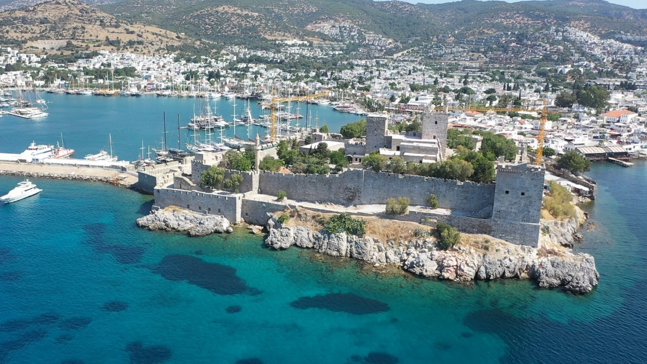 Bodrum Kalesi, su altı arkeolojisi meraklılarını bekliyor