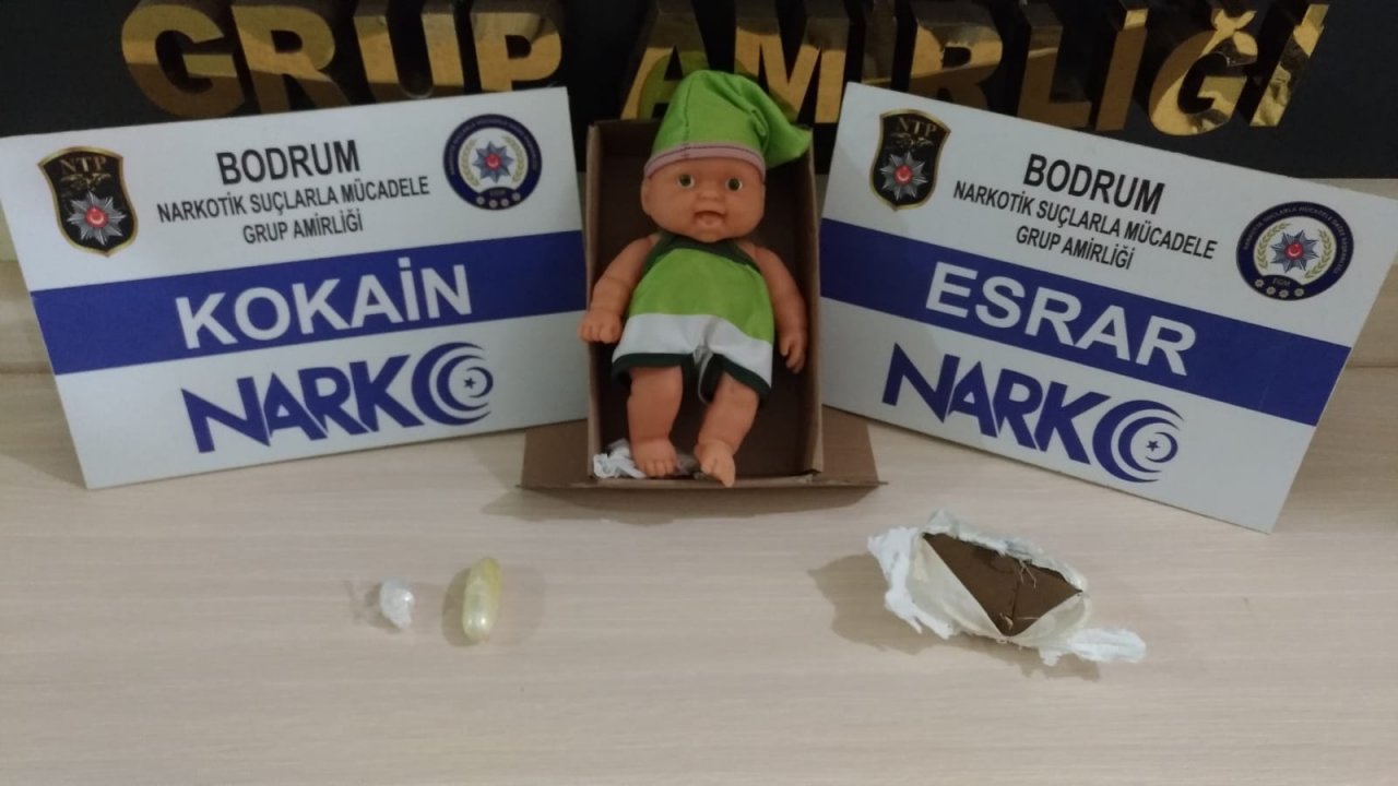 Oyuncak bebeğin içinden kokain çıktı