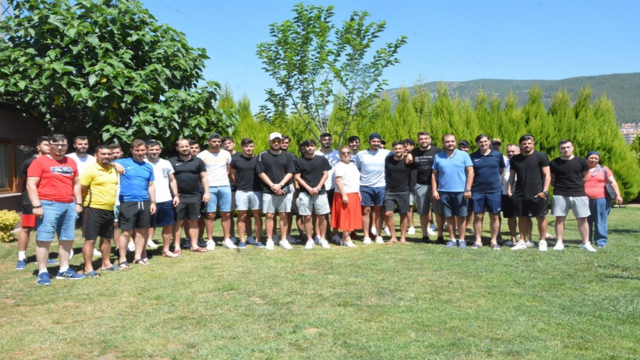 Muğlaspor Antalya öncesi kahvaltıda moral topladı