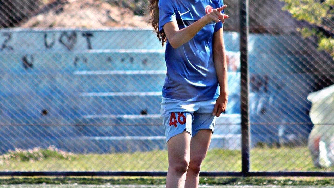 Sessiz camianın genç Başkanı Ayşenur Çankaya:  “Çocuklarınızdan engelli diye utanarak, onları eve kapatmayın”