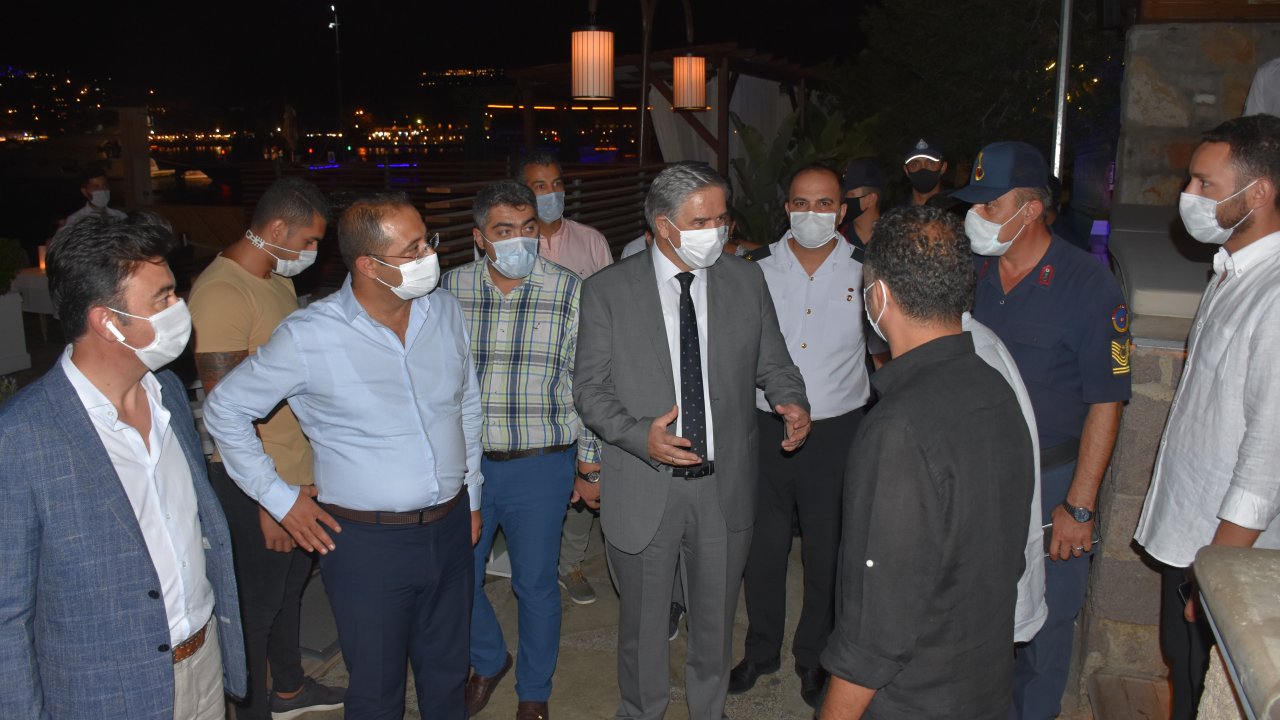 Bodrum'da Kovid-19 tedbirlerine yönelik gece denetimi