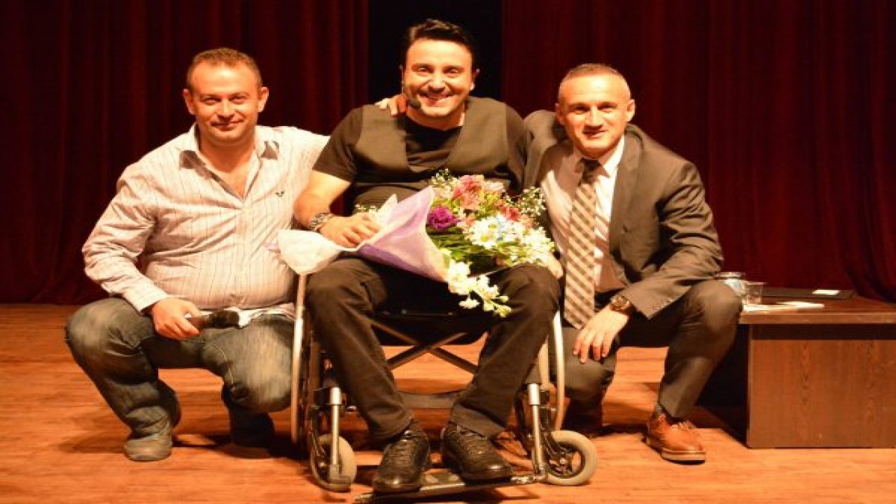 “Sakata Geldik” oyunu sahnelendi