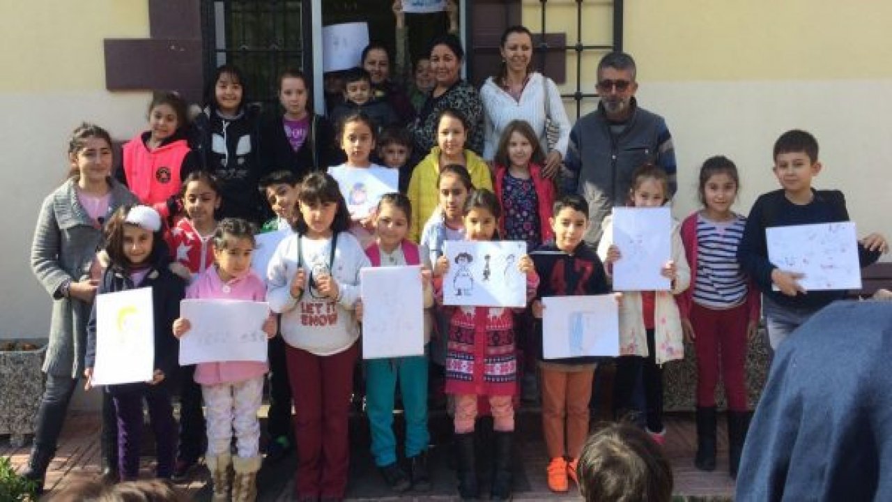 Milas’ta minik karikatüristlerin eserleri görücüye çıkıyor