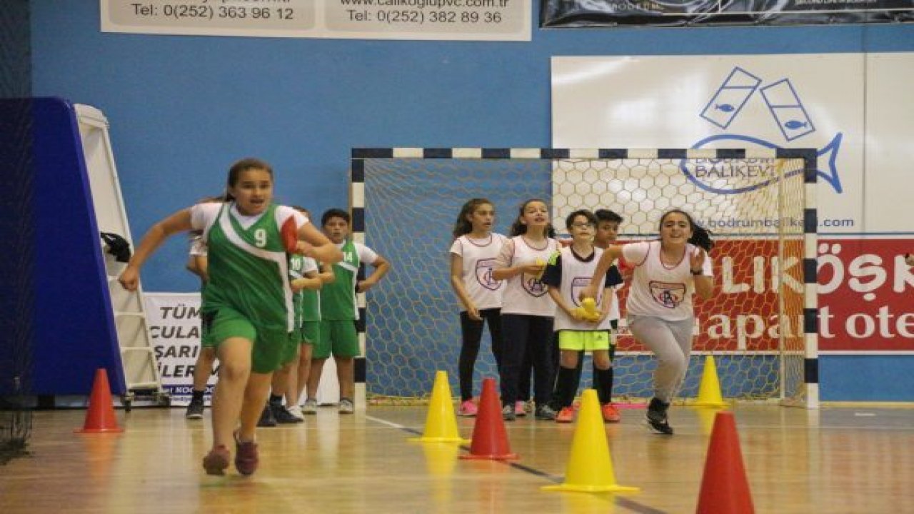 Çocuklar 80’li yılların oyunları ile buluştu