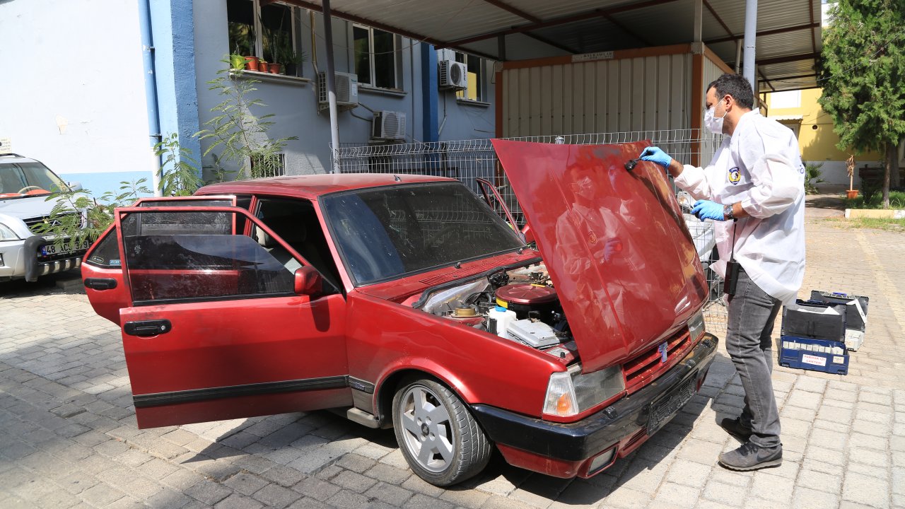 Trafik kontrolünde durdurulan araç çalıntı çıktı