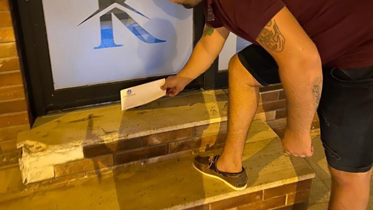 Ülkü Ocakları esnafın yanında