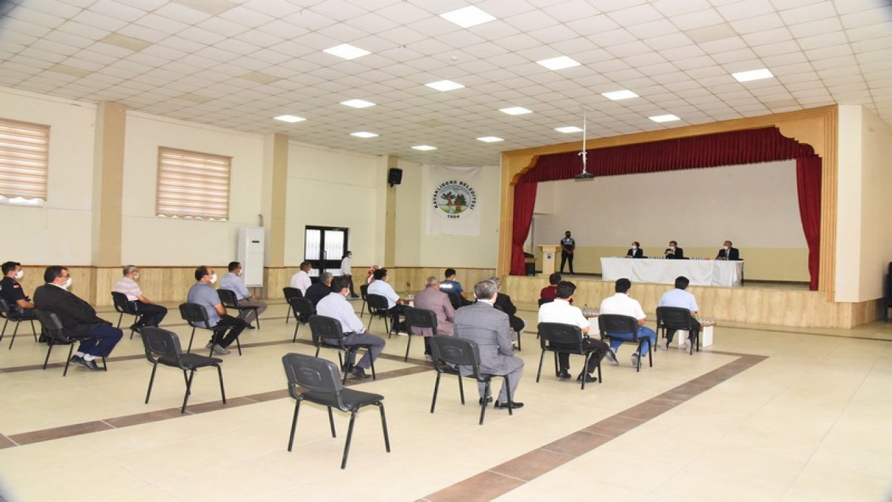 Vali Tavlı, muhtarlarla buluştu