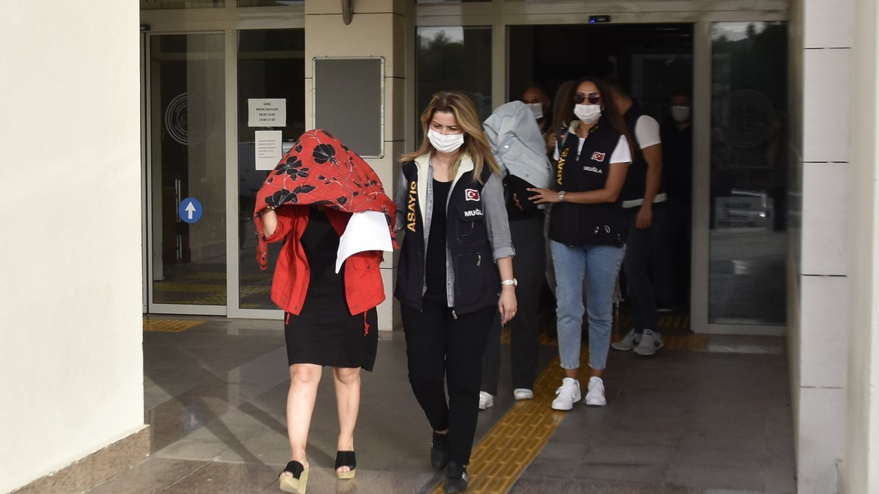 Arkadaşlık sitesine üye yapma vaadiyle 