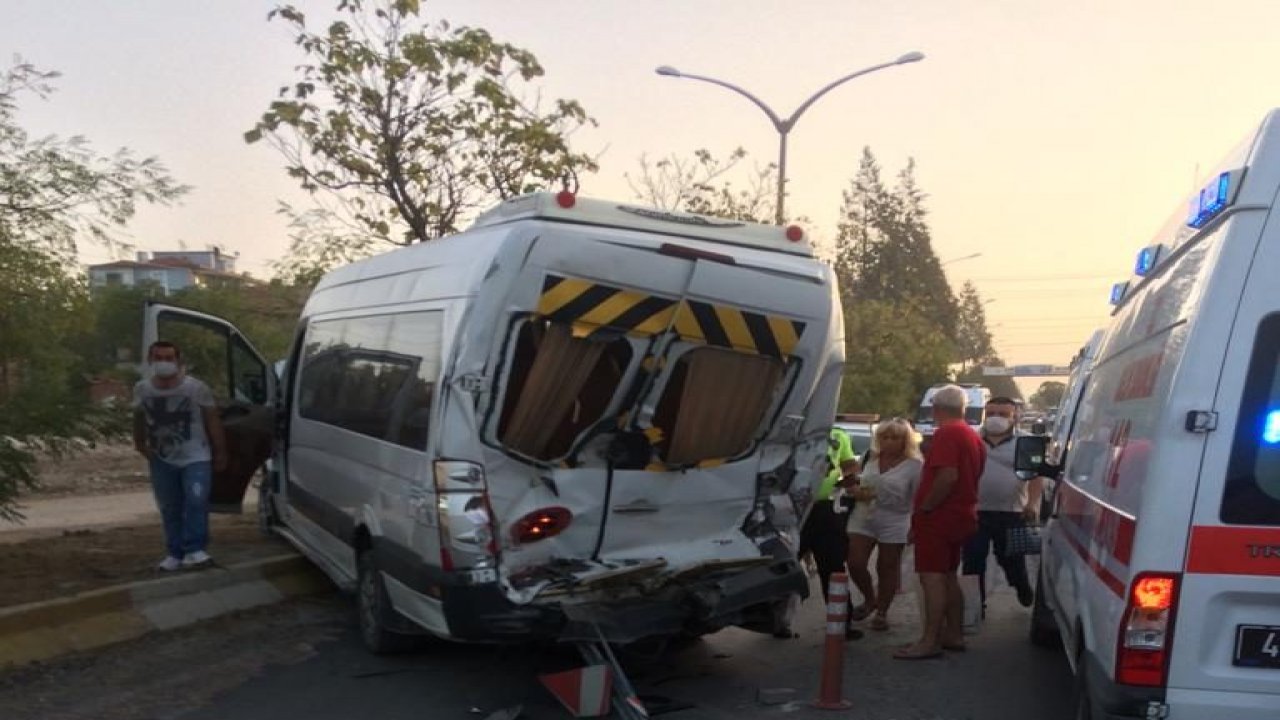 Tur otobüsü ile minibüs çarpıştı: 3 yaralı