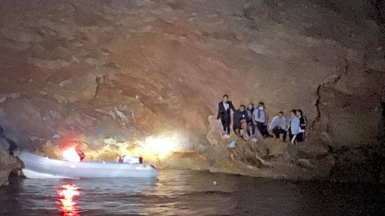 Adada mahsur kalan 7 sığınmacı kurtarıldı