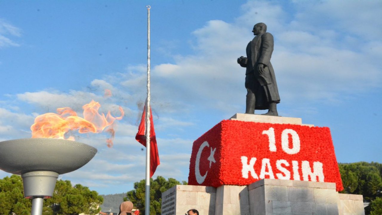 Atatürk ölüm yıldönümünde anıldı