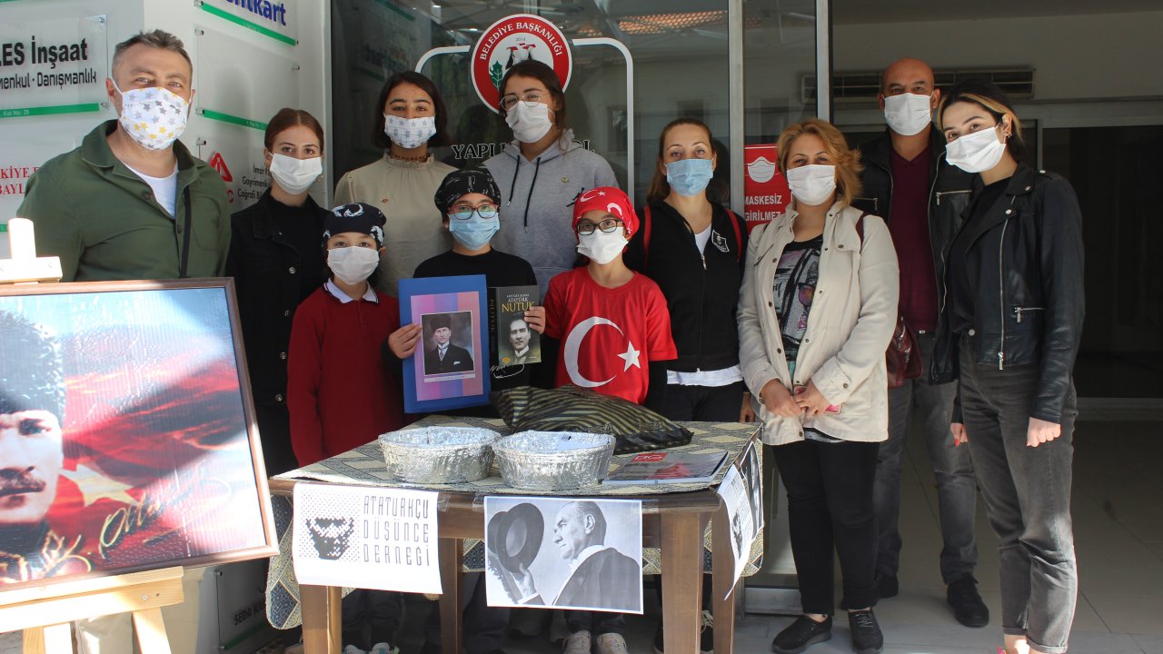 10 yaşında, 10 kıtalık şiir yazdı