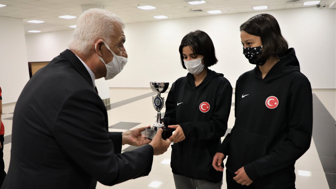 Atatürk Kupası Kadınlar Voleybol Turnuvası sonuçlandı