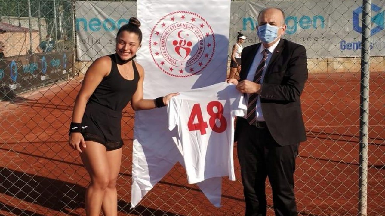 ALEX DE SOUZA’NIN KIZI MARİA GÖCEK’TE