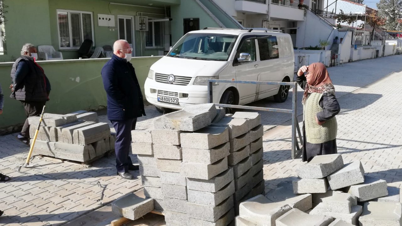 Başkan Gümüş, yol çalışmalarını inceledi
