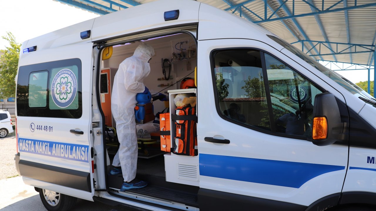 Büyükşehir hasta nakil ambulanslarında hijyeni arttırdı