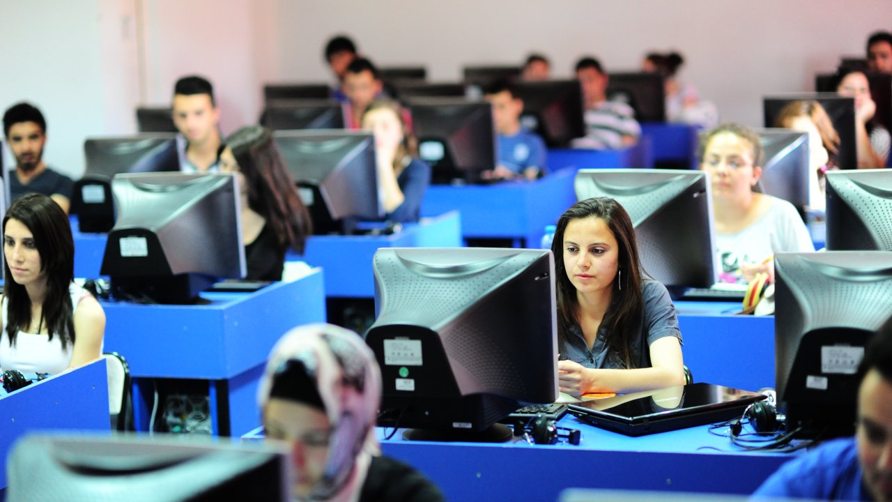 Uzaktan eğitim süreci online değerlendirildi