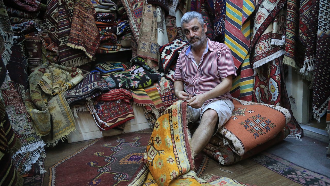 Halı doktorundan orijinal tamir       