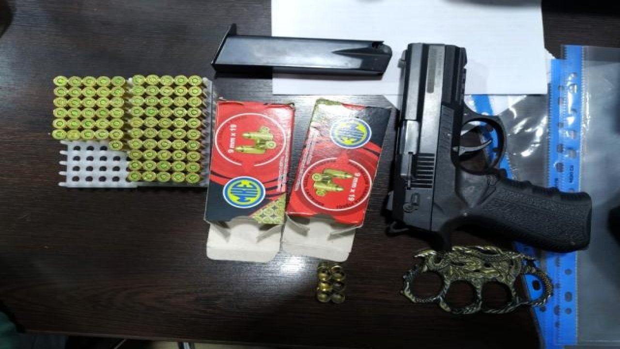 Ruhsatsız silahıyla havaya ateş açan kişi gözaltına alındı